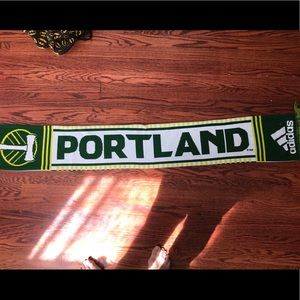 Portland Timbers soccer club official MLS scarf.